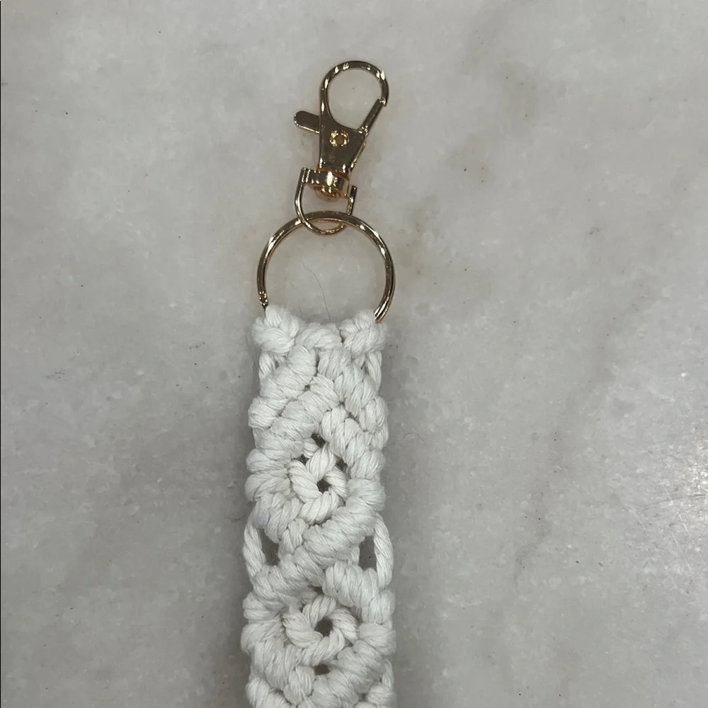 Chic White Macrame Keychain